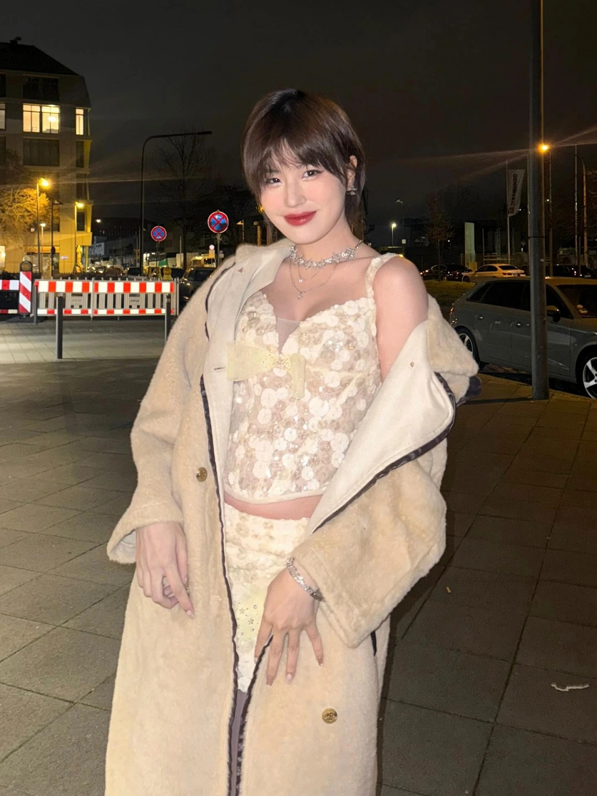 Hai Mỹ Nhân Lần Đầu 'Chạm Ngõ' Điện Ảnh Trong Phim Tết Của Trấn Thành Hai My Nhan Lan Dau Cham Ngo Dien Anh Trong Phim Tet Cua Tran Thanh Hinh Anh 9