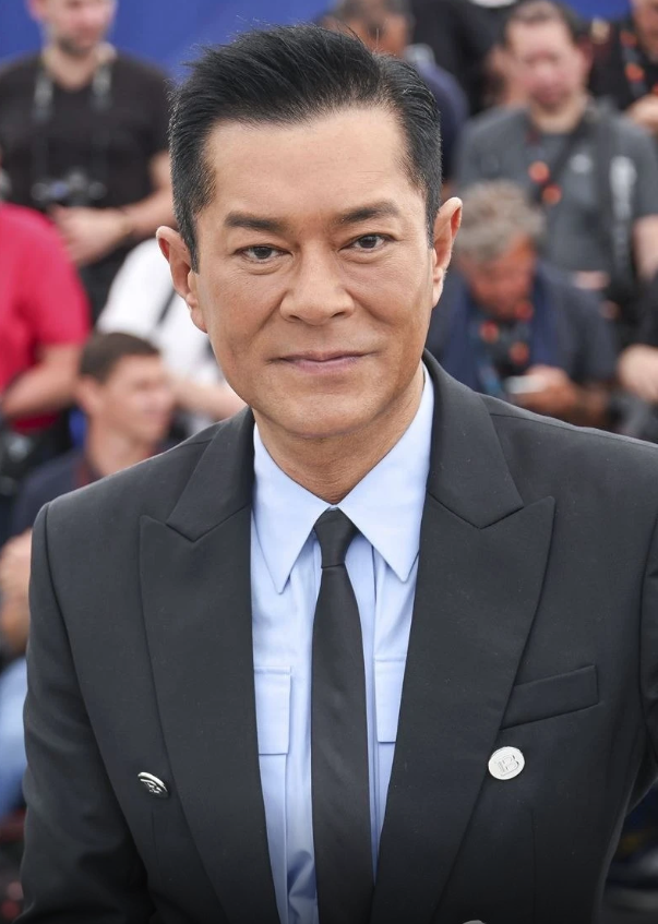 Cổ Thiên Lạc nhập viện, phải bỏ lỡ một số hoạt động quảng bá bộ phim mới - Ảnh 1