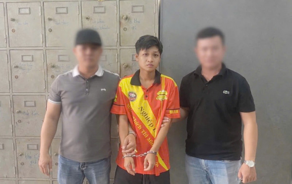 Phi vụ trộm vàng của