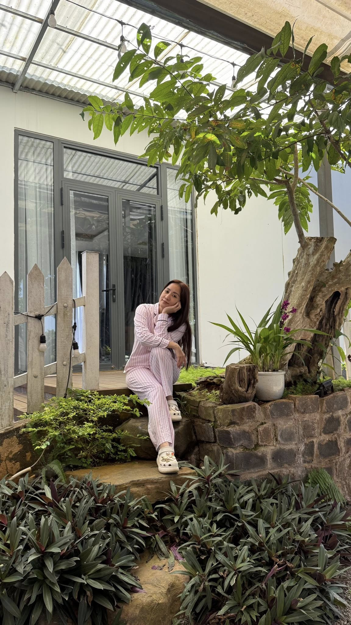 3 con nhà Khánh Thi - Phan Hiển đón Tết dương lịch ở Đà Lạt - Ảnh 2.