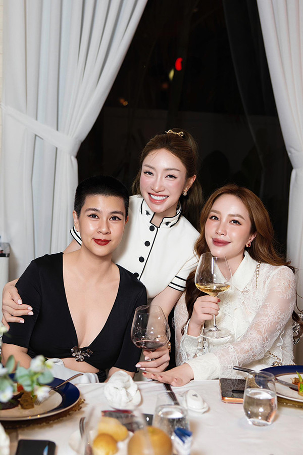 Con trai 4 tuổi đáng yêu của Chi Bảo - Lý Thùy Chang - Ảnh 8.