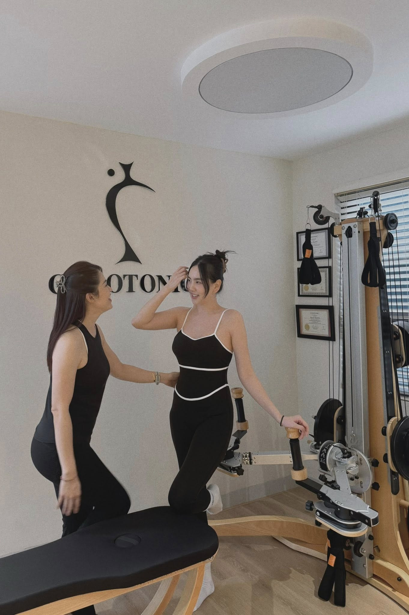 Chưa bao giờ thấy mẹ bỉm Mai Ngọc sexy cỡ này: Một màn