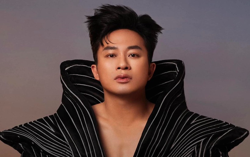 Ca sĩ Tùng Dương.