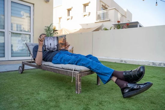 Cuộc sống tồi tệ do thân hình quá khổ của người đàn ông cao nhất thế giới