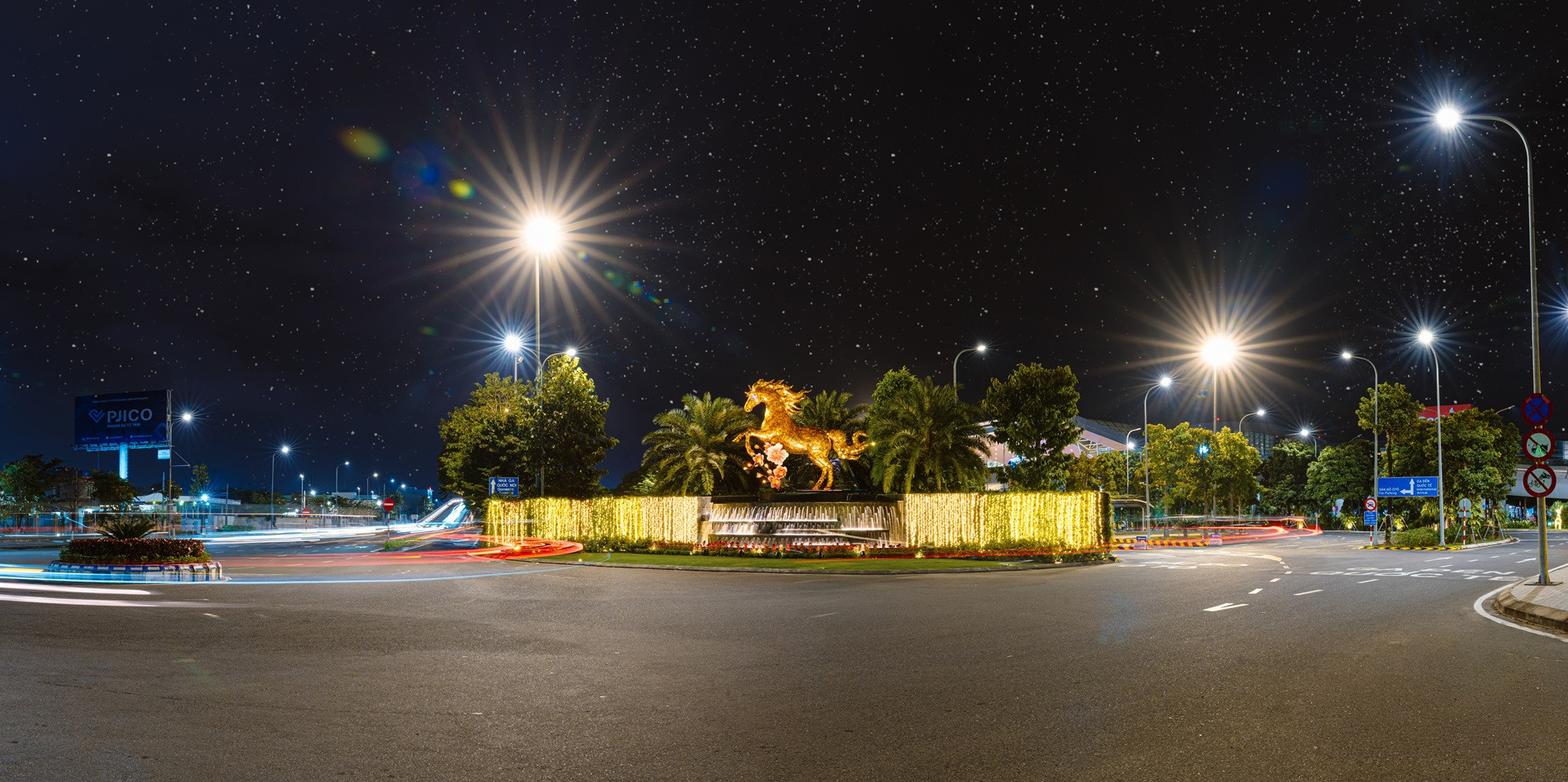 Copy of HVH01792 Pano 2.jpg