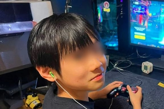 Game thủ 12 tuổi định bỏ học để theo đuổi thể thao điện tử, gia đình ủng hộ