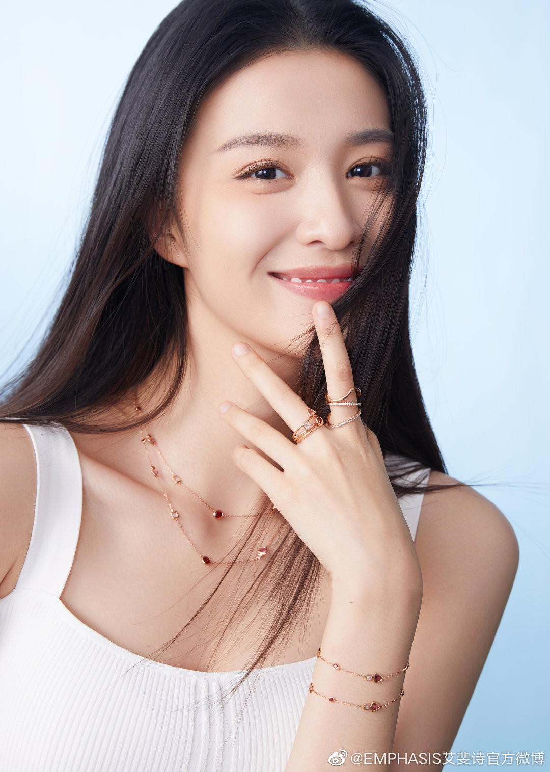 Sau hôm nay, thứ Ba 6/1/2026, 3 con giáp xòe tay hứng 'mưa vàng mưa bạc', công việc thuận lợi, nắm trong tay sổ tiết kiệm bạc tỷ - Ảnh 1