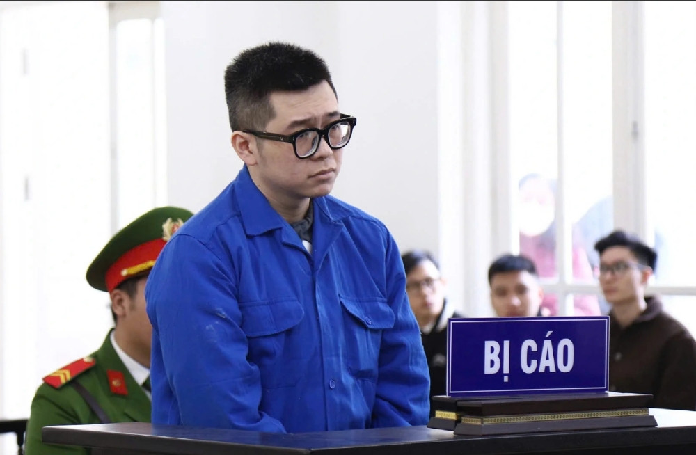 hanh hung thang may.jpg