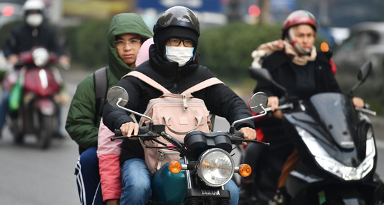 Miền Bắc rét khô cực đoan: Đêm lạnh buốt, ngày nắng ấm tăng đột ngột 10 độ