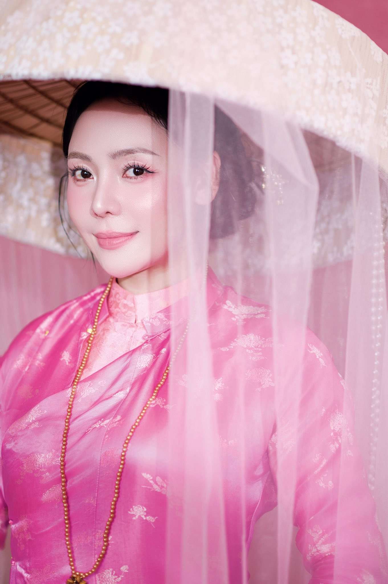 Người tình bí mật của NSND Trung Anh trong 'Lằn ranh' có sắc vóc đời thực ra sao? - Ảnh 4.