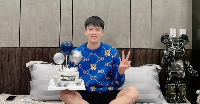 View - Tiền vệ Hoàng Đức hé lộ căn hộ siêu sang ở Hà Nội, soi nội thất choáng ngợp