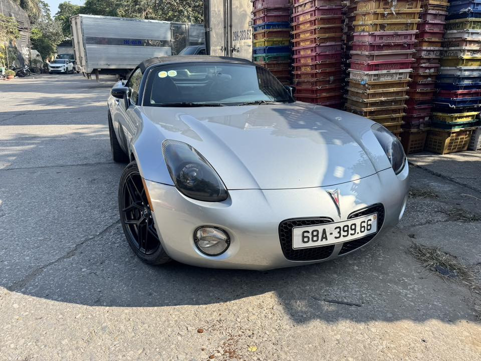 Pontiac Solstice 2.jpg