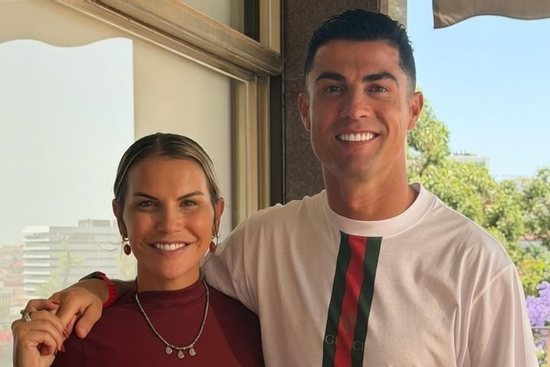 Chị gái Ronaldo phản ứng gay gắt vụ em trai rời tuyển Bồ Đào Nha