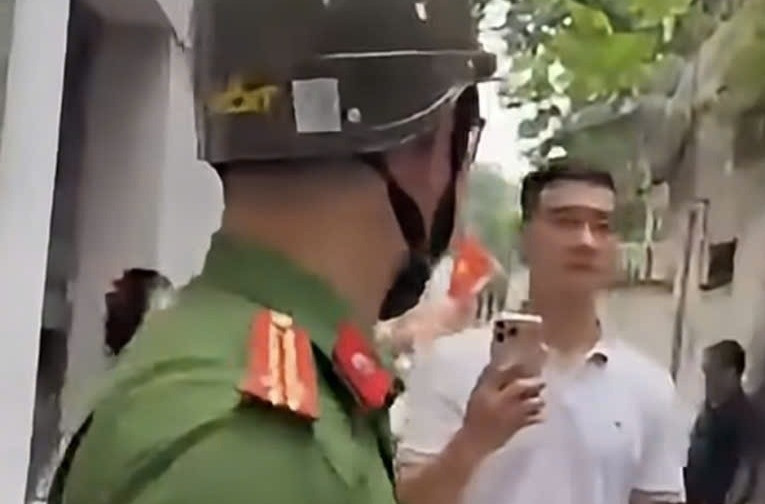 Chủ nhà phủ nhận thuê phá dỡ, tin nhắn Zalo có đòi được tiền?插图1 1791426795163_2224687664790234681_759459097815590764_b50649b02c5c64df9fb833ffefbe4e7e.jpg