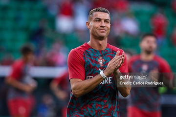Ronaldo: 'Tôi là cầu thủ xuất sắc nhất lịch sử. Chấm hết'