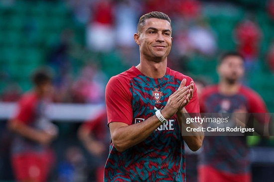 Ronaldo: 'Tôi là cầu thủ xuất sắc nhất lịch sử. Chấm hết'