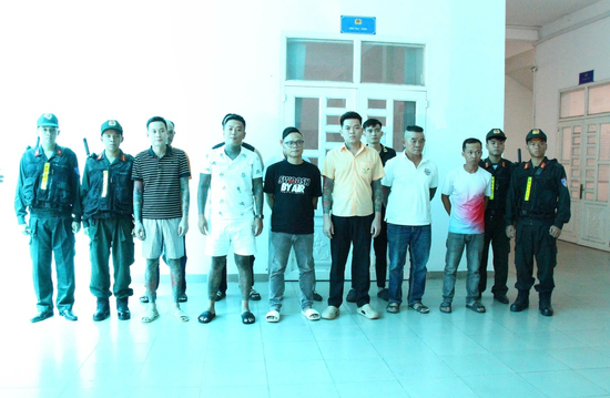 Công an Đồng Nai bắt khẩn cấp 11 người làm phim bạo lực đăng lên mạng xã hội