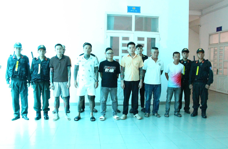 Công an Đồng Nai bắt khẩn cấp 11 người làm phim bạo lực đăng lên mạng xã hội