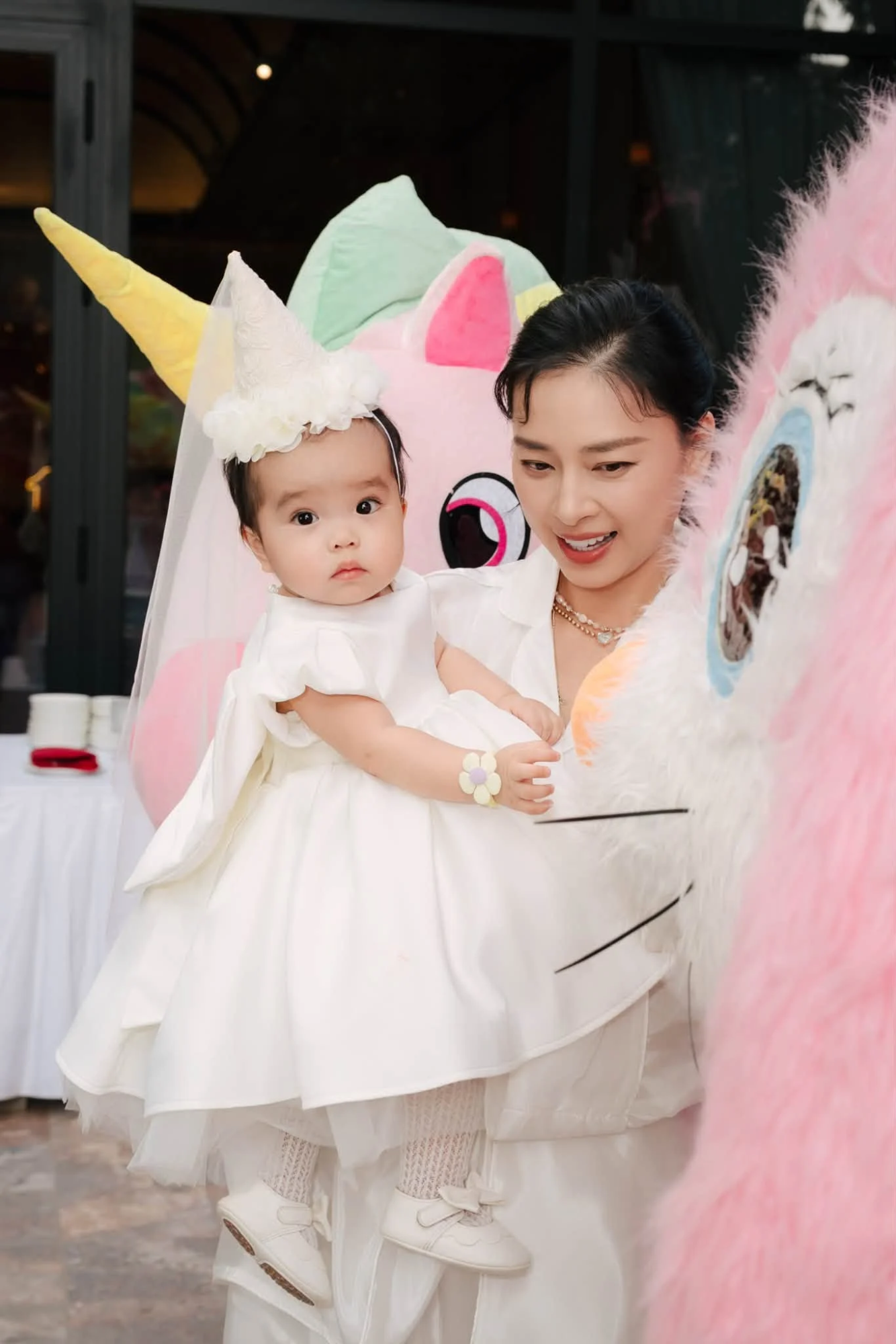 Ngô Thanh Vân: Từng suy sụp vì IVF, tìm lại niềm tin để đón “quả ngọt” - Ảnh 5