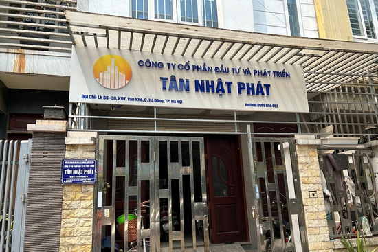 Giám đốc, kế toán bị khởi tố, tìm bị hại vụ lừa ‘suất ngoại giao’ nhà ở xã hội