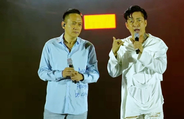 Hát một mình cô đơn, Duy Mạnh gửi lời nhắn khi Tuấn Hưng sang Mỹ: 'Tại sao yêu nhau không ở lại?'