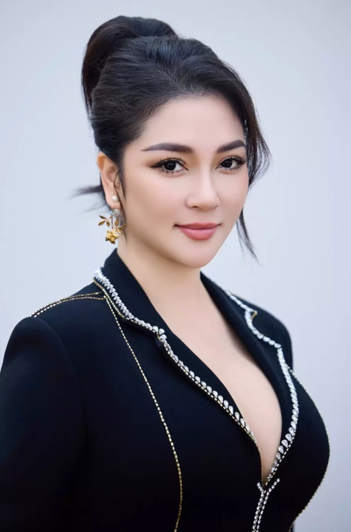 Hoa hậu Việt Nam thành tiến sĩ ở tuổi 41: Lọt top 15 Miss World, sống kín tiếng插图3 Nhan sắc mặn mà của Nguyễn Thị Huyền sau hơn 2 thập kỷ đăng quang.