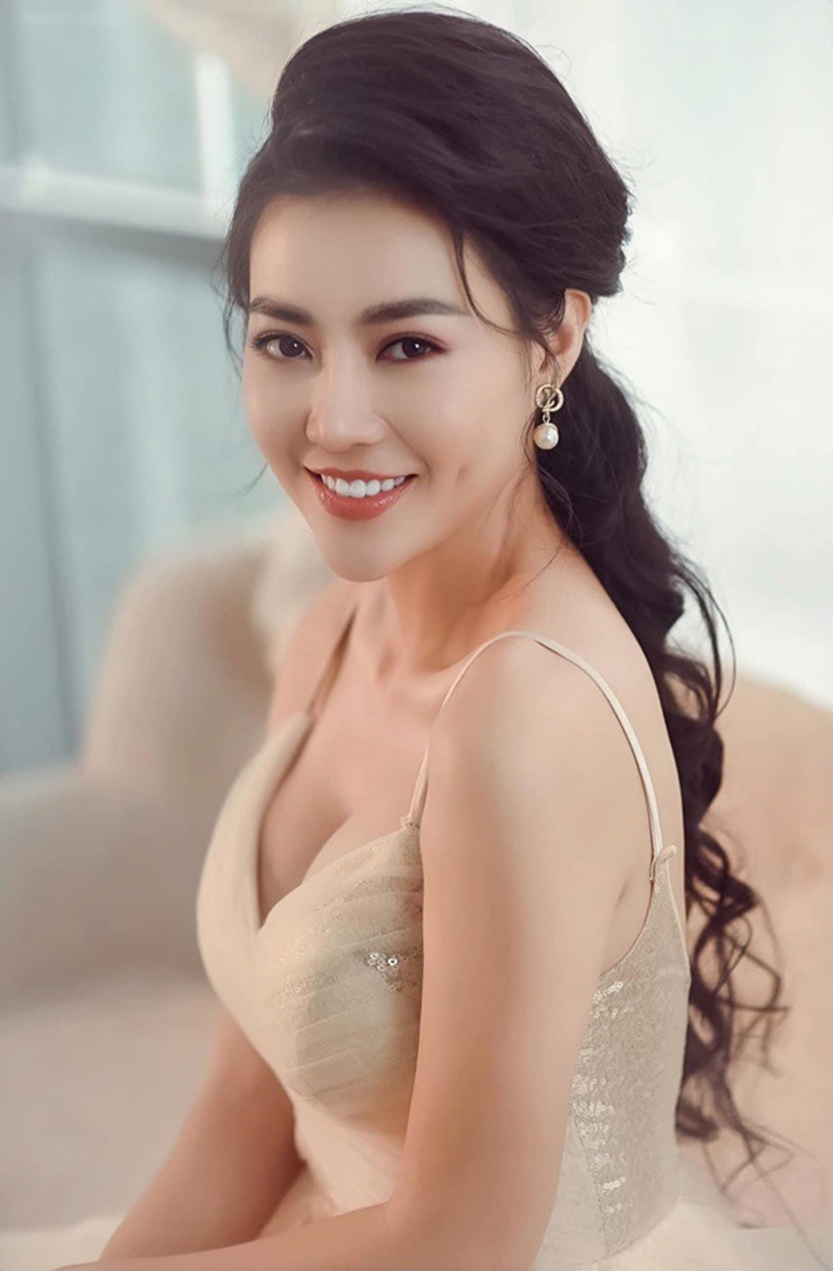 Khó nhận ra diễn viên Thanh Hương với diện mạo khác lạ - Ảnh 2.