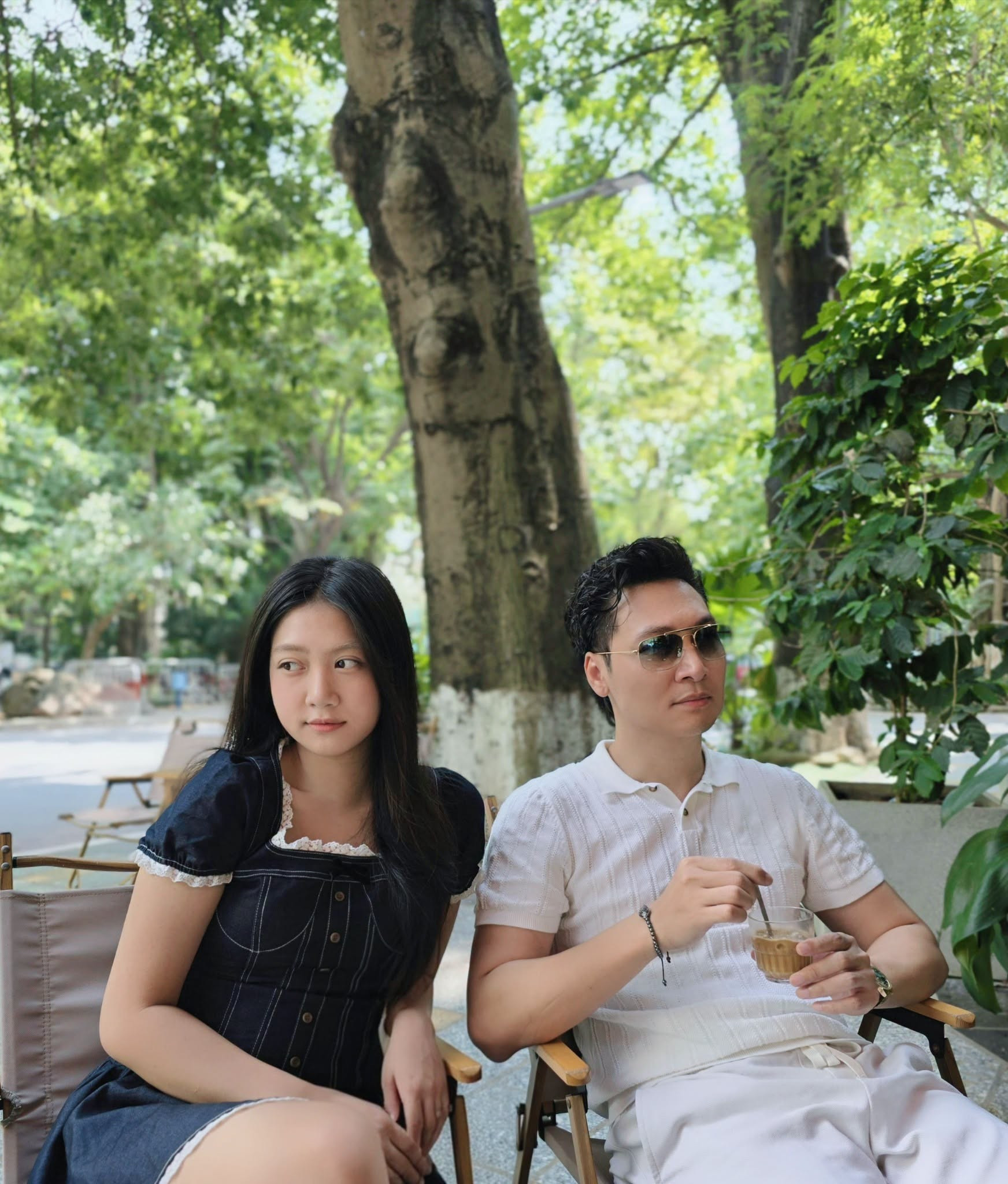 nhan-sac-tuoi-17-cua-con-gai-manh-truong-gay-bao-duoc-vi-nhu-ban-sao-mc-le-bong-2-1792142373.jpg