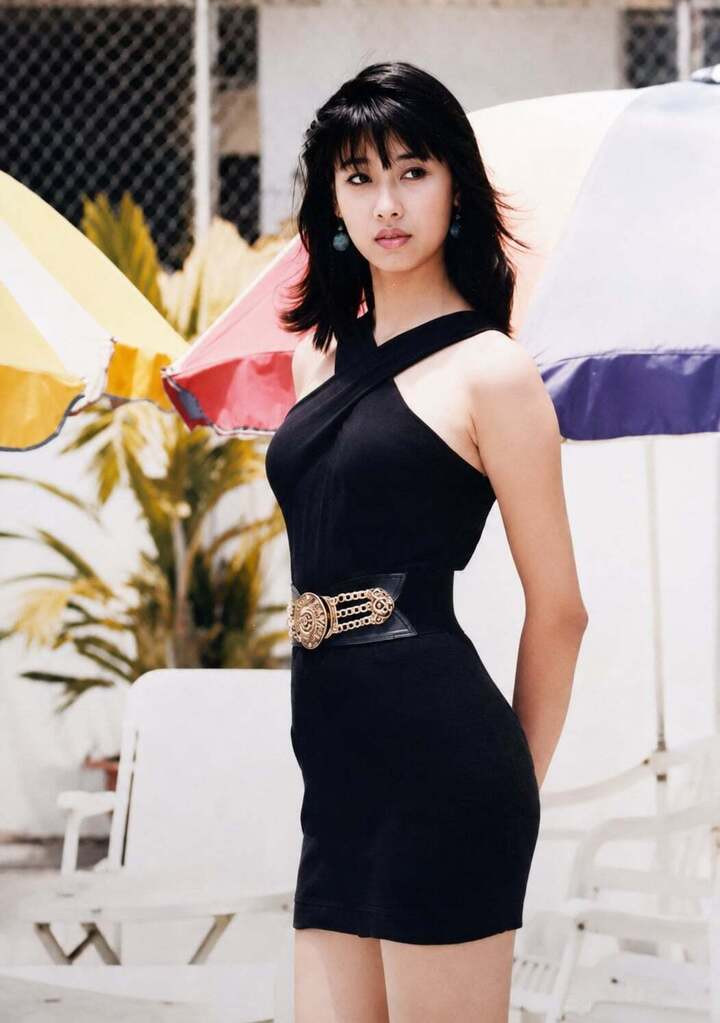 Nhan sắc Hoa hậu Việt Nam 1992 trong những bức ảnh lưu trữ từ hơn 30 năm trước.