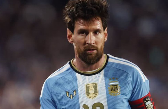 Kỷ vật quý của Messi rơi vào tay kẻ trộm giữa biến động tại Paris