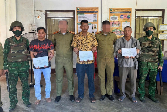Bắt ‘bố già đường biên’