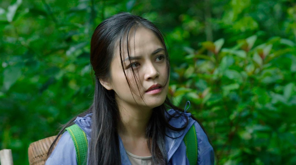 thu quynh gay tranh cai voi canh