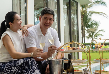 Quá khứ bán sữa đậu nành, làm lơ xe của nam siêu mẫu đình đám: Nay viên mãn bên vợ hơn tuổi