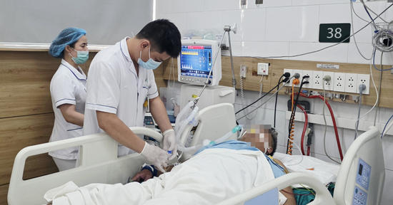 Vụ 40 người ngộ độc khí: Người đàn ông thu mua phế liệu tiên lượng tử vong cao