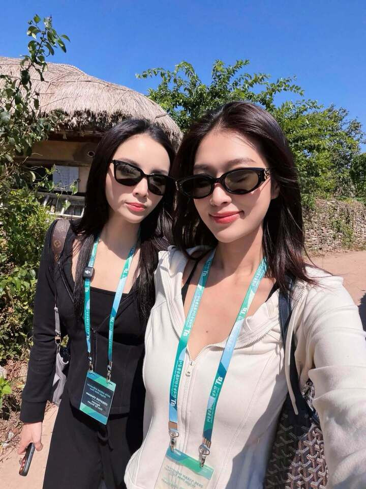 Bên cạnh công việc, mối quan hệ giữa Thiên Ân và Hoa hậu Kỳ Duyên cũng được khán giả quan tâm. Hai người thường xuyên xuất hiện cùng nhau tại sự kiện, đi du lịch, ăn uống và chia sẻ khoảnh khắc đời thường trên mạng xã hội. Họ còn gọi nhau bằng những biệt danh thân mật là “Bơ” và “Bột”.