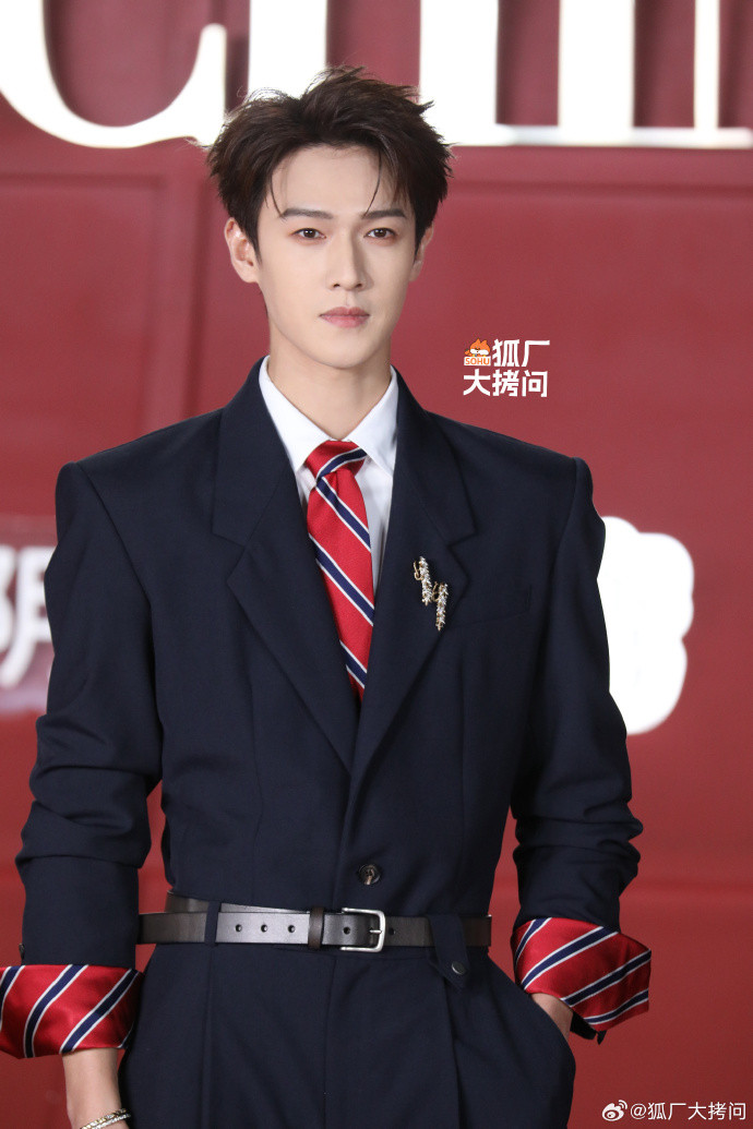 0077ahqlly1iia66x88xmj323v35skjm