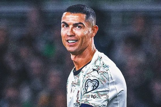 Chiếc iPhone 13 triệu của Ronaldo