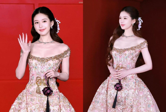 Một người bị công kích suốt 12 giờ vì tranh cãi trang phục haute couture của Triệu Lộ Tư