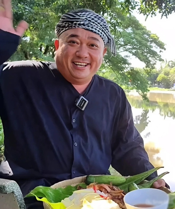 Phùng Ngọc từng chật vật nhiều nghề để mưu sinh.