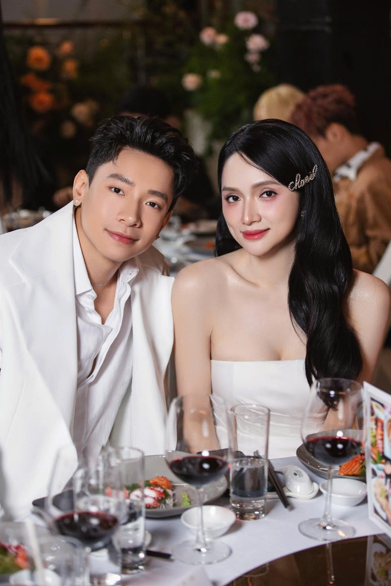 Hoa hậu Hương Giang xác nhận đang độc thân, khán giả gọi tên Phú Cường插图 1792819839573_1491956690398542899_2995255404741321750_766e17932a1a06daee7ffd1319ab76e5.jpg