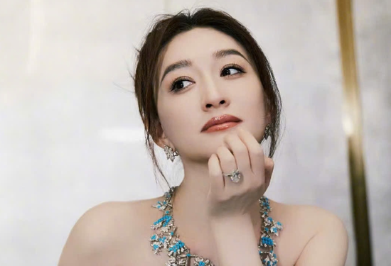 'Chị đẹp' nổi tiếng xác nhận ly hôn chồng doanh nhân sau 11 năm chung sống