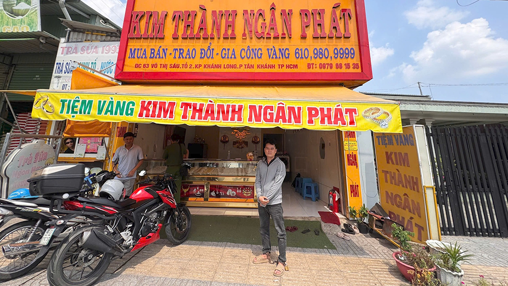 cuop tiem vang 3.png