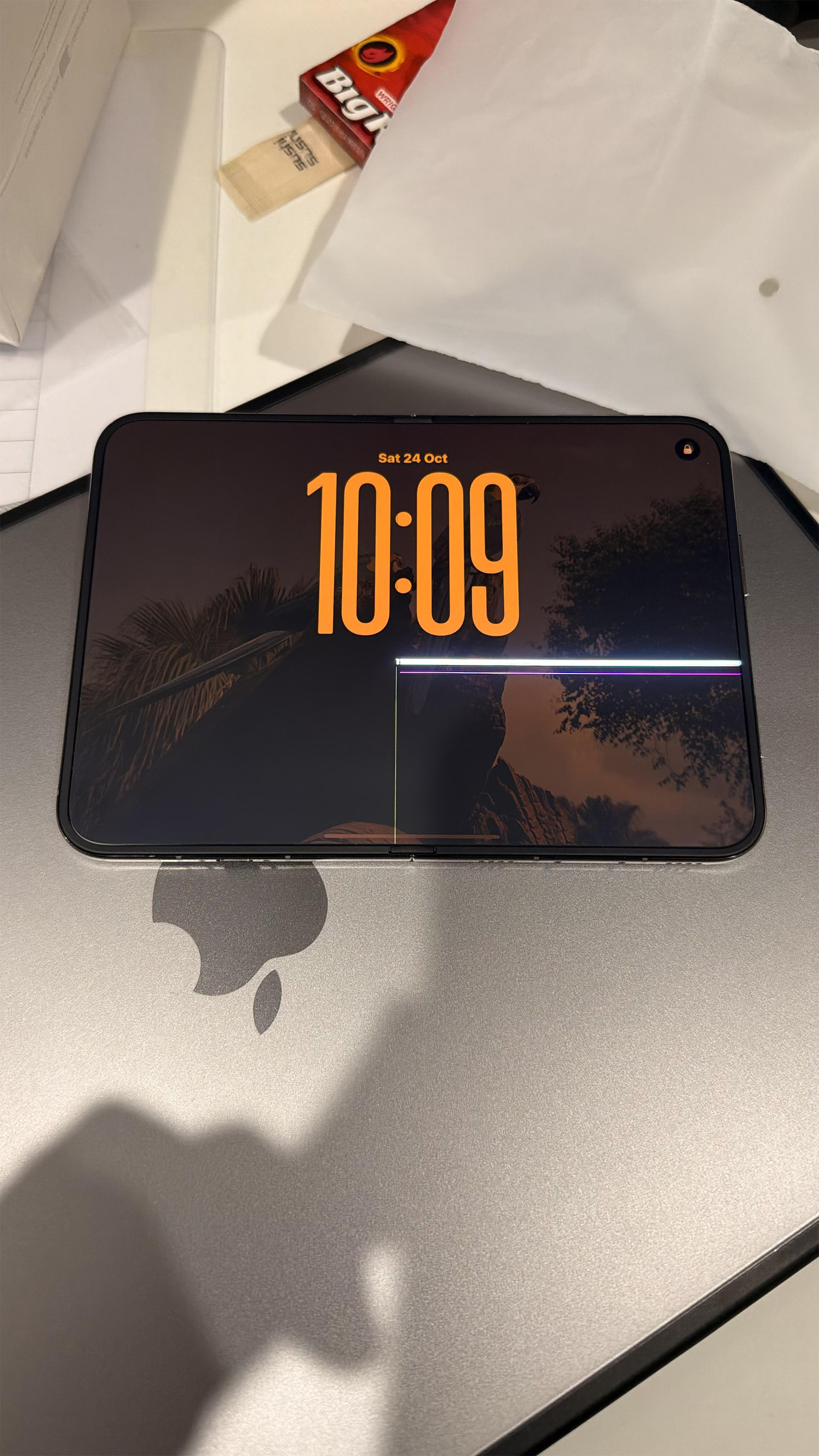 iPhone Duo nút màn hình 51.jpg