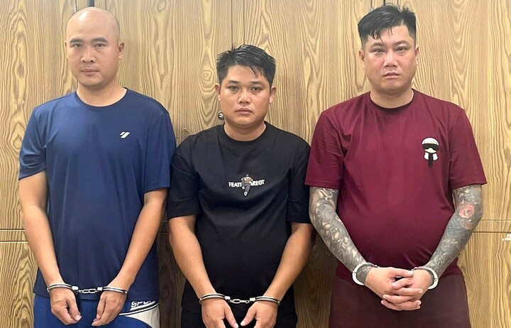 Cơ quan CSĐT Công an TP Hải Phòng tạm giữ hình sự 3 nghi phạm: Phùng Văn Huy, Nguyễn Hữu Lợi và Đinh Ngọc Quý.
