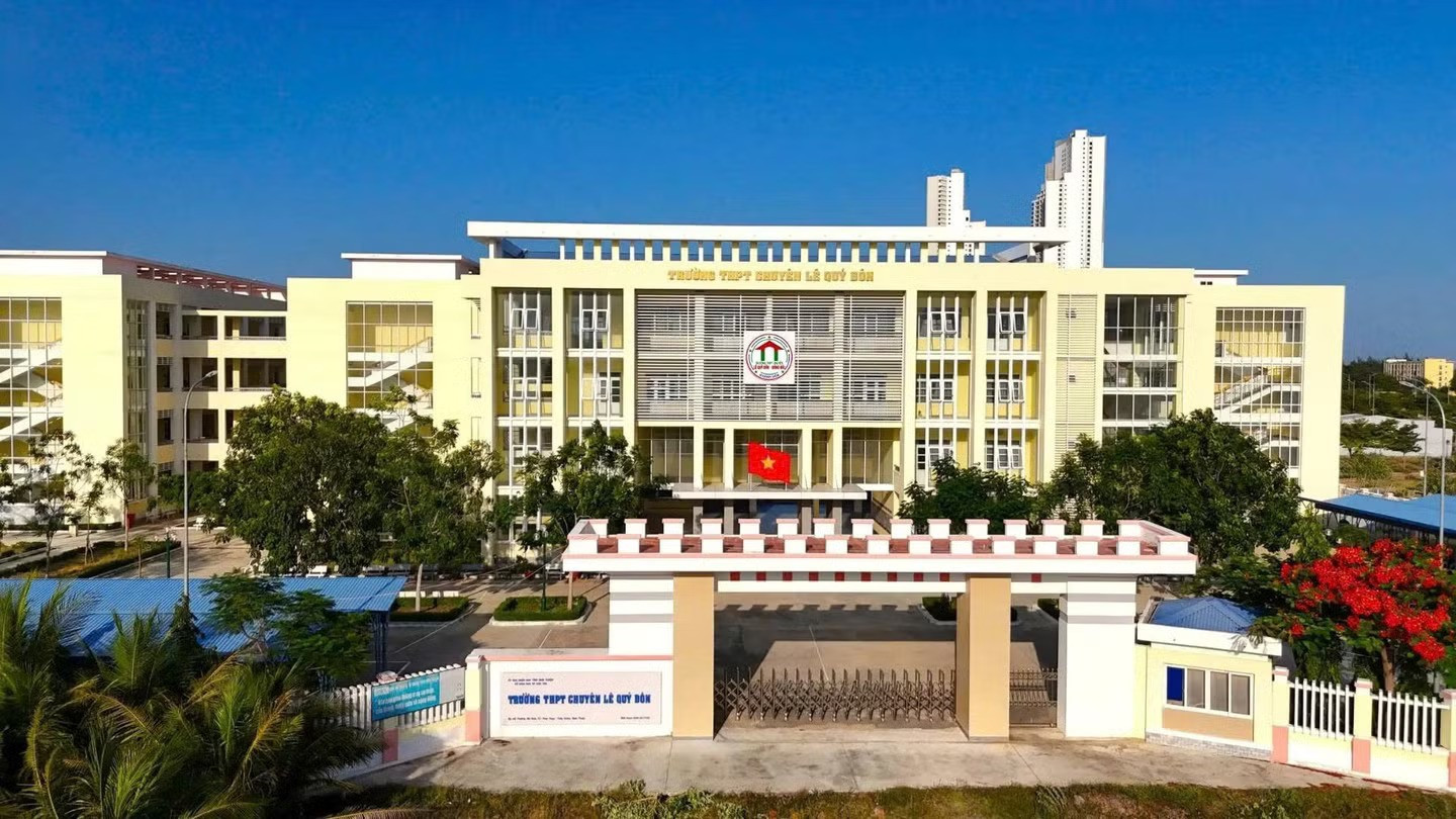 ngoi-truong-cua-4-22nha-leo-nui-22-xuat-sac-nhat-tran-chung-ket-olympia-nam-thu-26-co-gi-dac-biet-2-1793077028.jpg