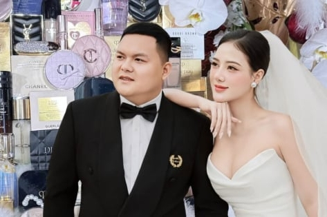 Nhận tráp ăn hỏi toàn hàng hiệu, nhan sắc cô dâu Thanh Hóa gây sốt khắp MXH