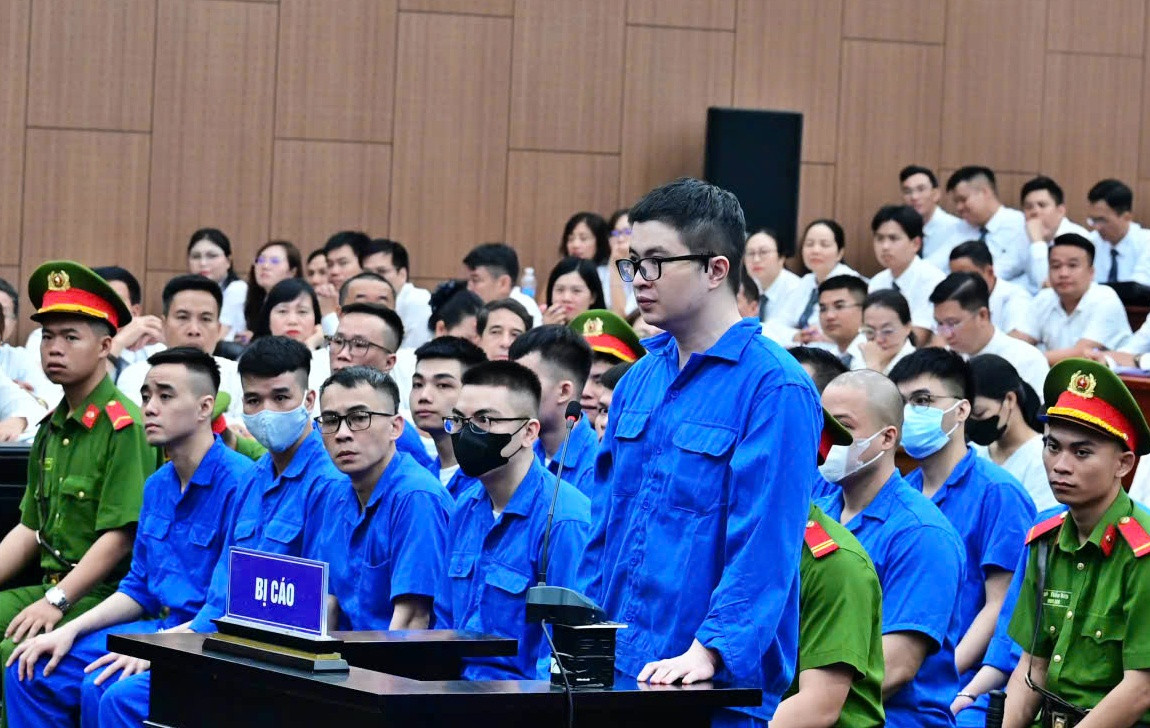 Vợ cũ Mr Hunter không thừa nhận hành vi lừa đảo  - Ảnh 3.