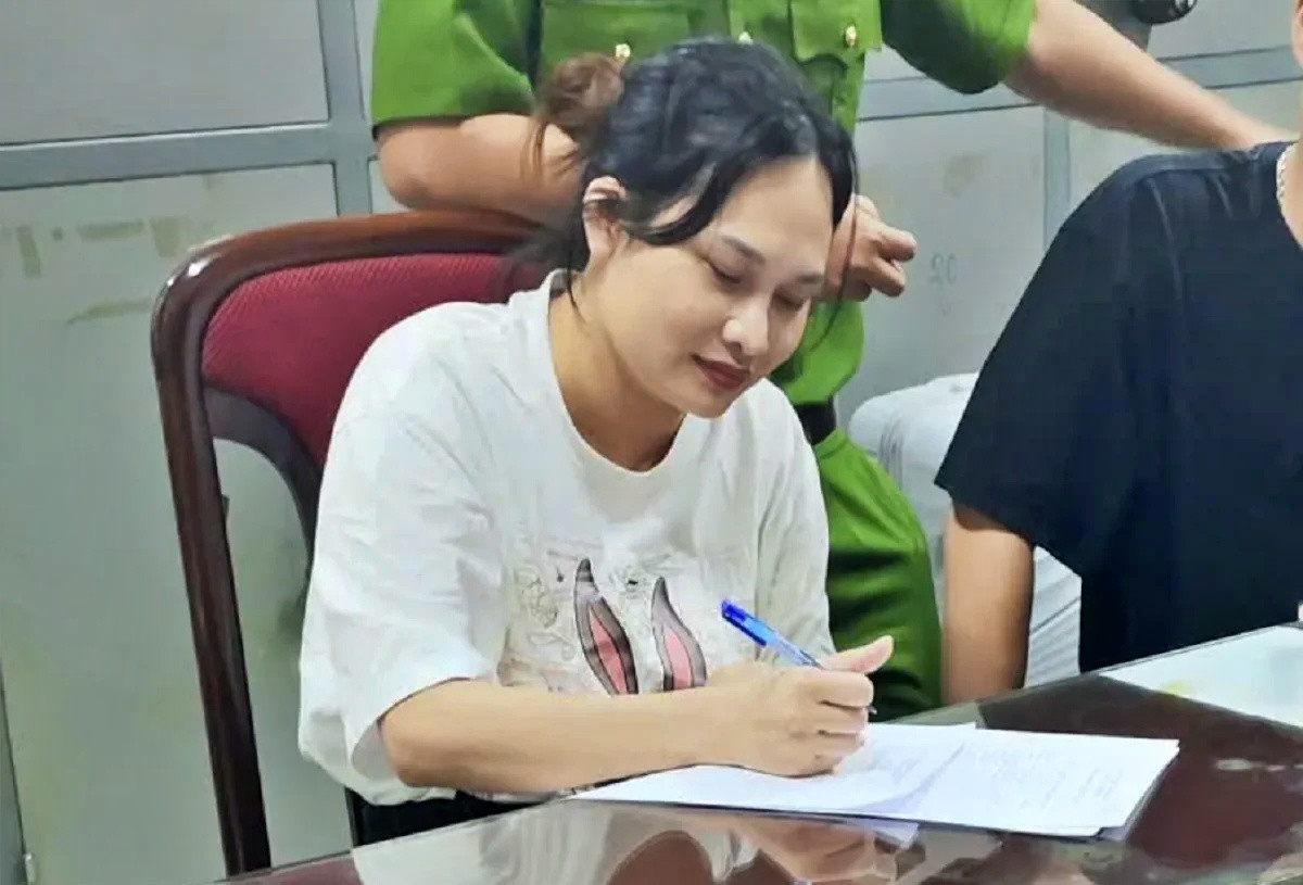 Vợ cũ Mr Hunter không thừa nhận hành vi lừa đảo - Ảnh 2.
