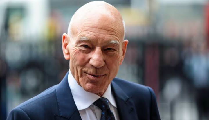 Patrick Stewart còn ghi dấu ấn qua nhiều vai diễn sân khấu.