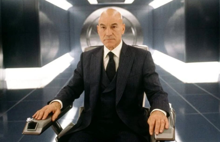 Diễn viên Patrick Stewart gắn liền với vai Giáo sư Charles Xavier trong loạt phim X-Men.